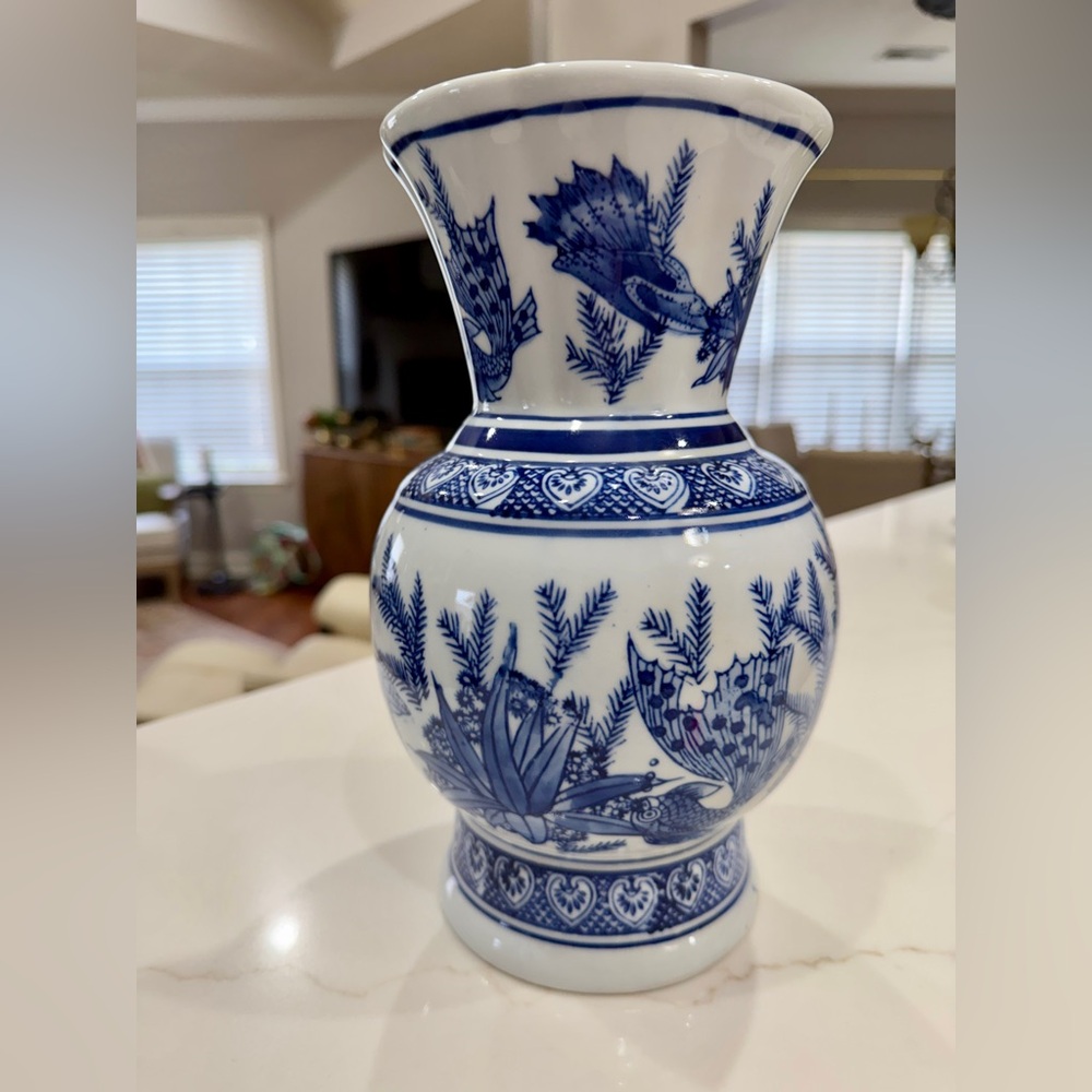 Vintage Chinoiserie blue and white vase 10.75” tall